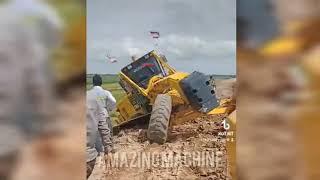 Motor Grader Operator Trimming Slope Skills