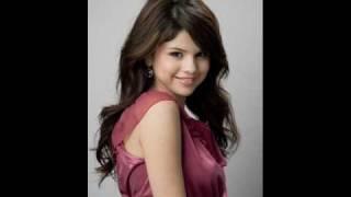 300 pics of Selena Gomez in 1:25 sec!! HAPPY 17TH BIRTHDAY SELENA!! +5 reasons why to love her