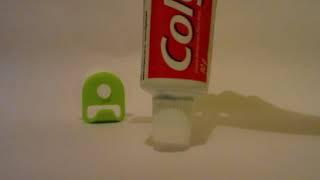 Curio Dino : Creative Toothpaste Squeezer