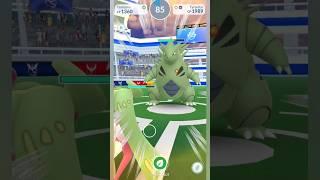 Tsareena VS Tyranitar