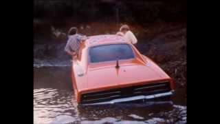 Dukes of Hazzard-Bo and Luke crash General Lee into pond