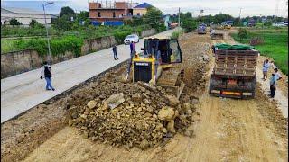 Proseccing project Road Update Heavy Duty Machinery SHANTUI DH17C2 Pushing Paving Stone Perfectly,5T