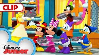 Clarabelle's Pie Day  | Mickey Mouse Funhouse | @disneyjr