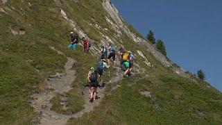 Dans les Alpes suisses, des randonnées pour vaincre sa peur du vide