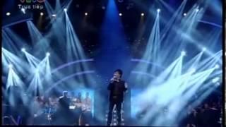 Luật sư tập sự Hữu Kiên đoạt ngôi quán quân Vietnam's Got Talent  2013