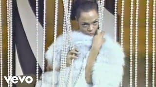 Eartha Kitt - Santa Baby (Live)