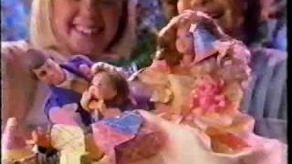 1980s Heart Family Surprise Party Set Commercial