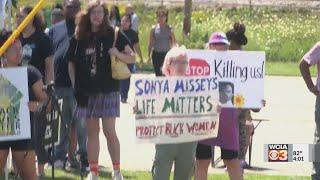 Community rallies for Sonya Massey; family meets with Sangamon Co. authorities