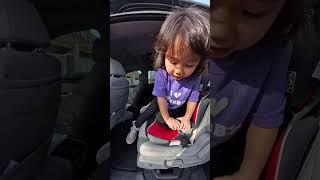 #familyvlog Chloe Loves Her Car Seat, and She Knows Exactly Why.