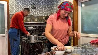 Daily Life in a Ukrainian Village: From Feeding Animals to Cooking with Grandma