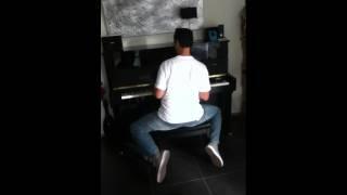 Hahaha bad ass pianoman