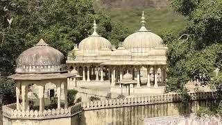 marble mausoleums (chhatris) of Jaipur’s ruling family