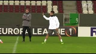 Jurgen Klopp nutmegs Firmino  #LFC #Throwback