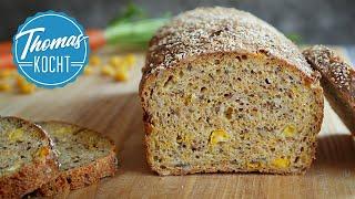 Saftiges Dinkelbrot backen - mit Karotten und Mais