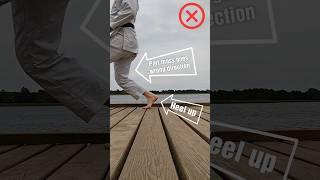 Avoid this common mistake when stepping back. #karate #jka #kihon