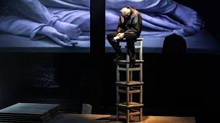 Спектакль "Как растут ананасы" в театре Современник