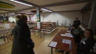 Polls open in 2nd round of Croatia elections