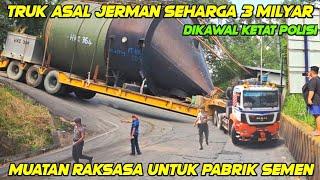 Dikawal Ketat Polisi‼️ Truk Asal Jerman Seharga 3 Milyar Muatan Raksasa Gemparkan Sitinjau Lauik