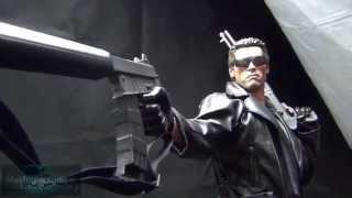 The Terminator Premium Format Sideshow Collectibles Figure 1/4 Scale