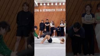 다리로 잡기 가능할까⁉️ Catching Challenge