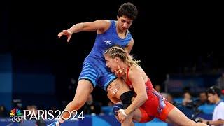 Helen Maroulis takes care of business against Malik to reach 57kg freestyle QFs | Paris Olympics