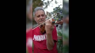 Alumbrame ( acústico en el patio) Guada Gómez y Julio Gutiérrez