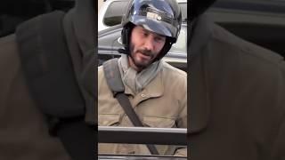 Самые ДОБРЫЕ ПОСТУПКИ Киану Ривза #шортс