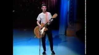 Jonathan Richman - I Was Dancing in the Lesbian Bar + Just Because I'm Irish [October 1993]