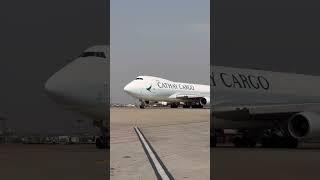 Queens of the Sky #takeoff #landing #trending #boeing-747 #different #amazing #viralvideo #dehli