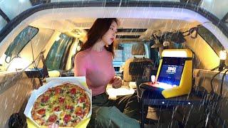 Solo camping in the rain ASMR  Eating, sleeping, and playing games in the car