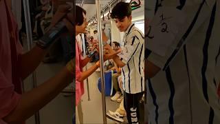 oye Sorry Bol  pav kilo ka hath  prank in metro