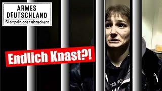 CAROLA muss in den KNAST!? | Armes Deutschland