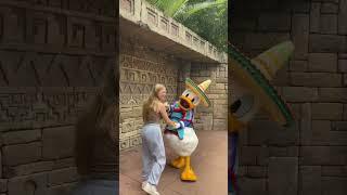 Meet Donald Duck in #epcot