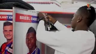 Breel Embolo räumt den Spind