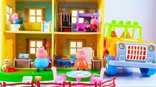 Peppa pig house. Exploring Magical Toy Houses !!