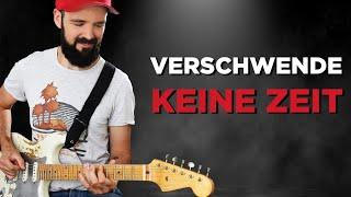 Wie man sich 2024 das Gitarrenspielen selbst beibringt (Spart JAHRE an verschwendeter Zeit)