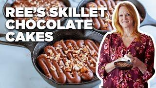 Ree Drummond's Skillet Chocolate Cakes | The Pioneer Woman | Food Network