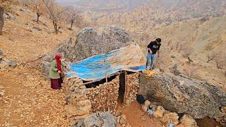 Nomadic life, the hard life of Azam and Mahmoud in the mountains, working from a hut, making pasta.