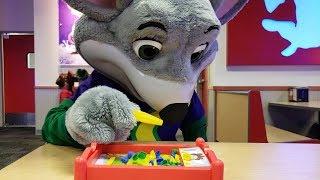 Chuck E Cheese and ELi Plays Bed Bugs Game