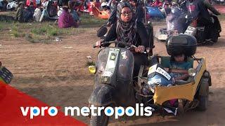 Extreme love for Vespa in Indonesia | VPRO Metropolis