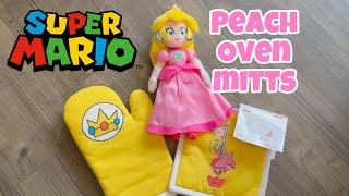 Super Mario Home Collection - Hot Pad and Oven Mitt Set (Princess Peach Edition)