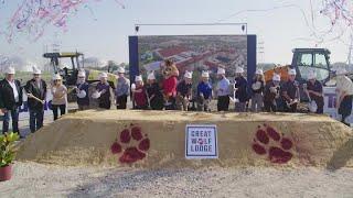 Great Wolf Lodge breaks ground on the company's first Houston-area resort