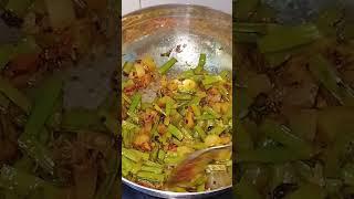 Gwar phali(cluster beans#trendingshorts#ytshortsindia#shortvideo#viralvideo#trendingreels#shortsfeed