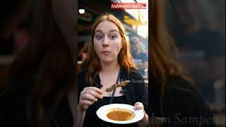 European Girl Falls in Love with Madura Satay #globaleats