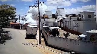 Vídeo mostra explosão após vazar amônia em abatedouro de aves em Santana do Jacaré