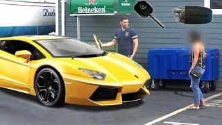 ДЕВУШКА ПОВЕЛАСЬ НА КЛЮЧ ОТ LAMBORGHINI