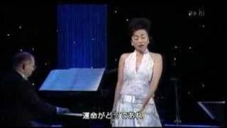 Akiko Nakajima sings "Einer wird kommen (F. Lehar)