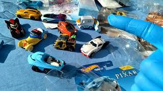 Disney! Hot Wheels Character Cars! NEW 2021 Pongo, Bruce, Snow White + Series 5 Full Set!