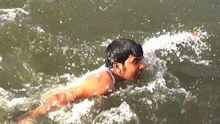 How to swim easily in River?