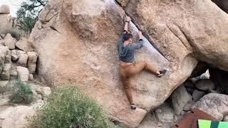 Joshua Tree Bouldering: Yabba Dabba Don’t V3 Short Girl Beta